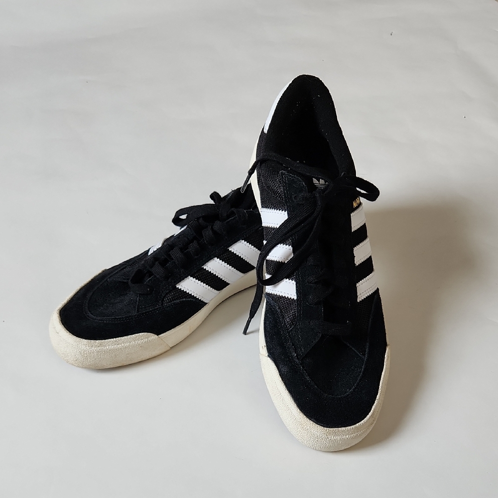 Adidas Classic Black and White NORA Sneakers Mens 11